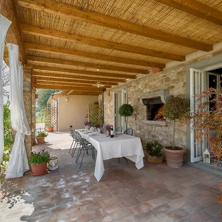 Casale La Rugantina 别墅 哥尔顿